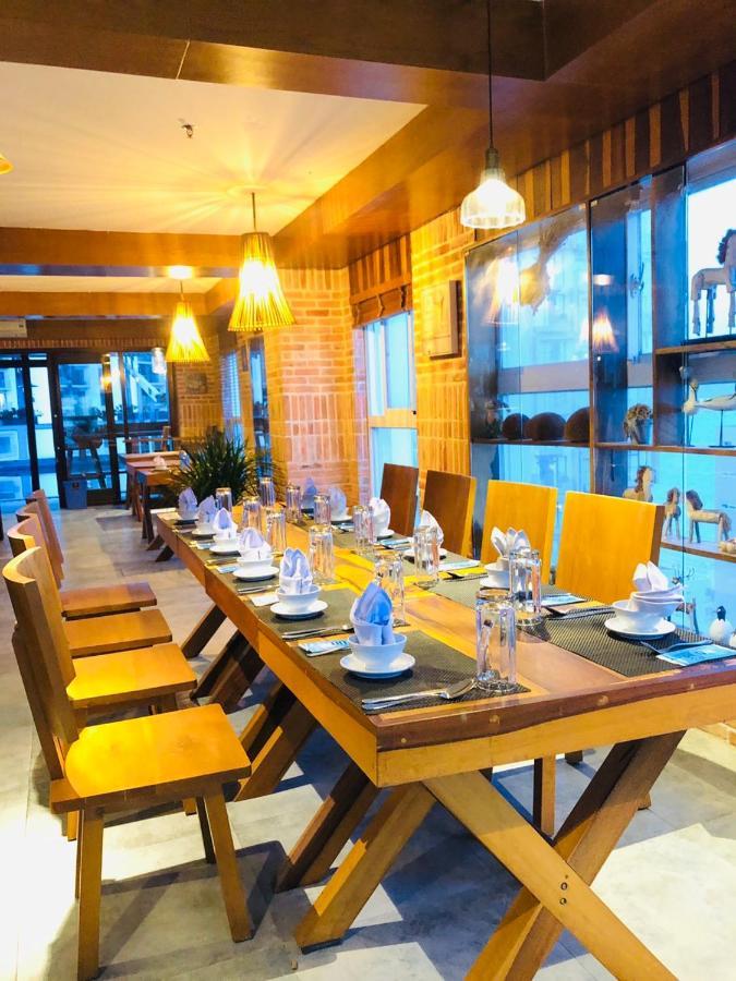 Seasing Boutique Hotel Nha Trang Buitenkant foto