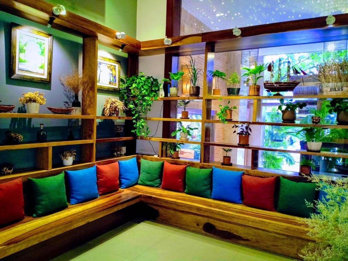 Seasing Boutique Hotel Nha Trang Buitenkant foto