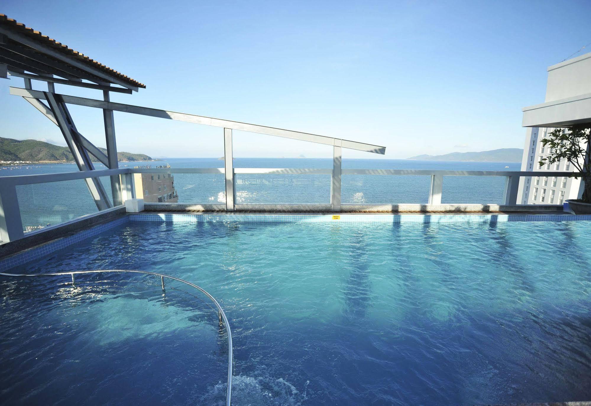 Seasing Boutique Hotel Nha Trang Buitenkant foto