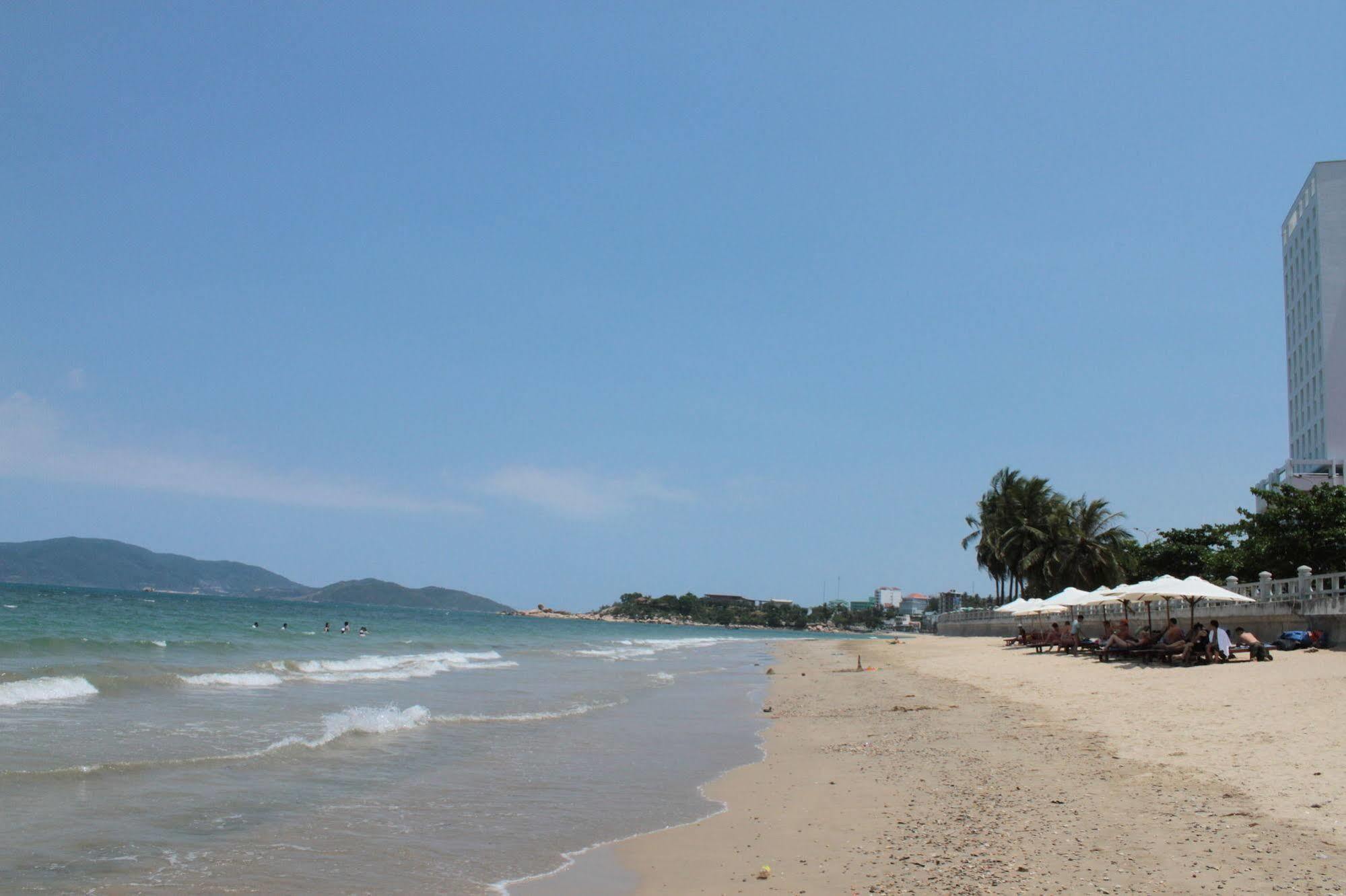 Seasing Boutique Hotel Nha Trang Buitenkant foto
